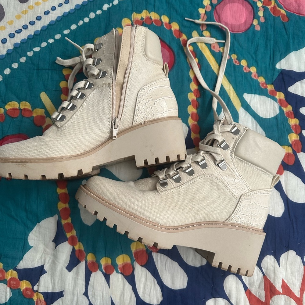 Dolce vida shoes, size 7